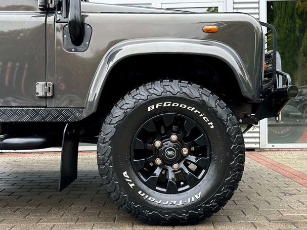 Land Rover Defender 2.2 90 kW image number 15