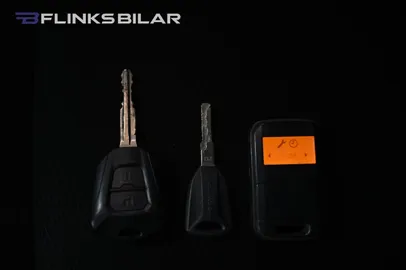 Car image 27