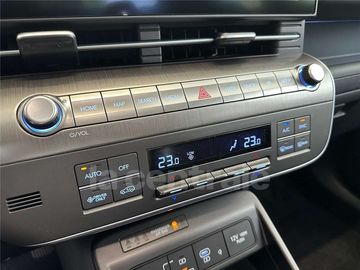 Car image 35