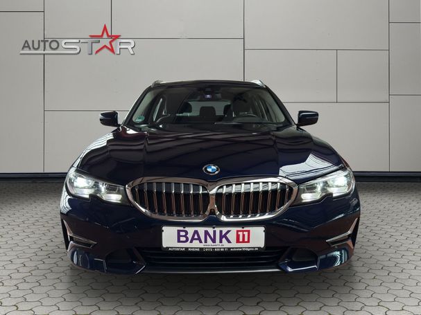 BMW 320d Touring xDrive Luxury Line 140 kW image number 2