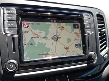 Car image 28