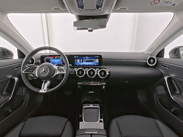 Mercedes-Benz CLA 180 100 kW image number 6