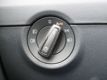 Car image 35