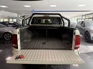 Car image 38
