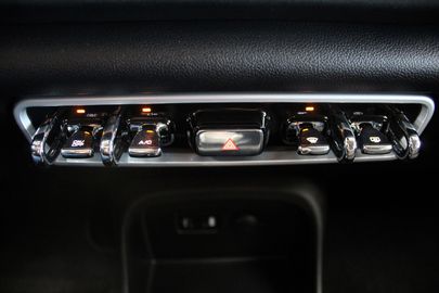 Car image 28