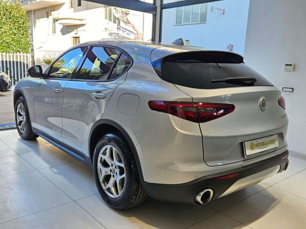 Alfa Romeo Stelvio 2.2 Diesel AT8 Business 118 kW image number 3