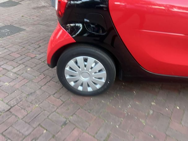 Smart ForTwo cabrio EQ 60 kW image number 19