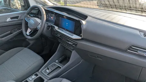 Car image 49