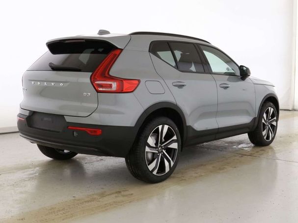 Volvo XC40 B3 Plus Dark 120 kW image number 2