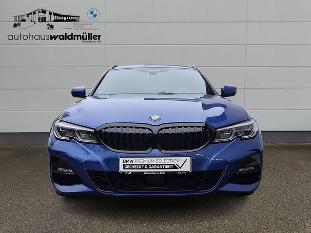 BMW 330i Touring xDrive 190 kW image number 2