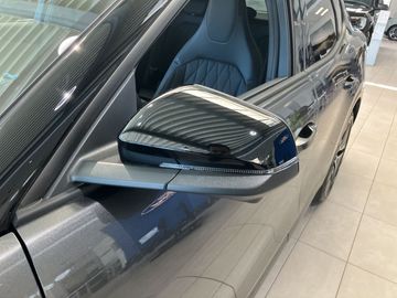 Car image 33