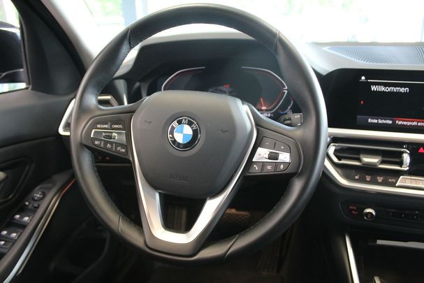 BMW 320d Touring Advantage 140 kW image number 8