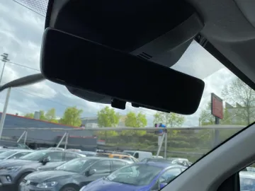 Car image 49