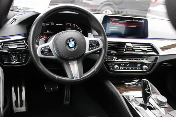 BMW 550i xDrive 390 kW image number 7