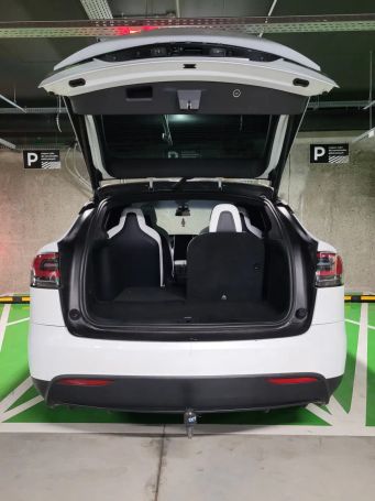 Tesla Model X Long Range Plus AWD 386 kW image number 22