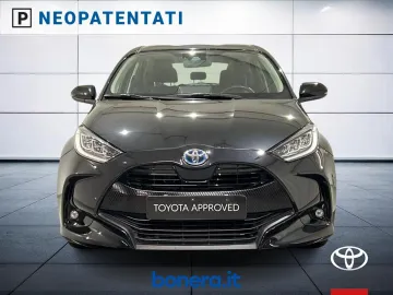 Car image 3