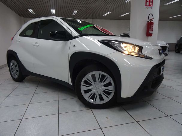 Toyota Aygo X 1.0 CVT 53 kW image number 2