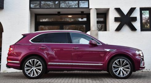 Car image 4