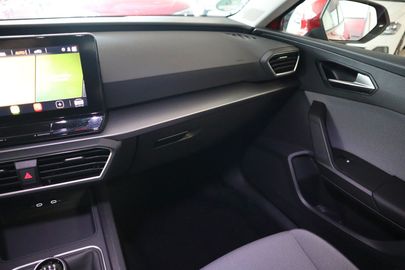 Car image 28