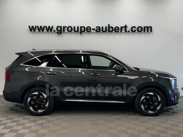 Kia Sorento 1.6 T-GDI 185 kW image number 4