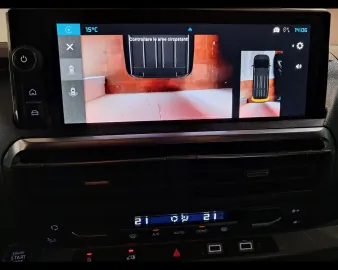 Car image 34