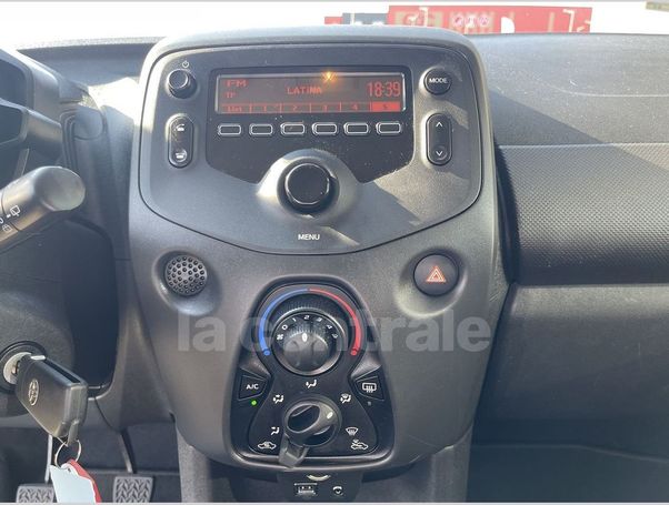 Toyota Aygo 53 kW image number 18