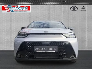 Car image 3