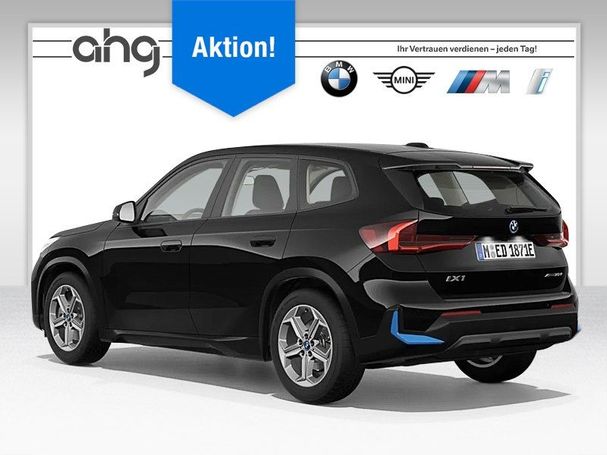 BMW iX1 xDrive30 230 kW image number 3