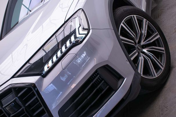 Audi Q7 55 TFSI quattro 250 kW image number 31