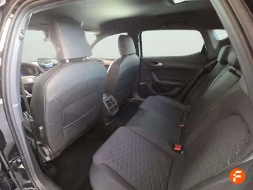 Car image 35