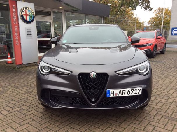 Alfa Romeo Stelvio V6 2.9 Bi-Turbo Quadrifoglio 375 kW image number 2