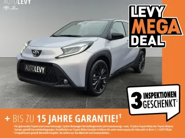 Car image 2