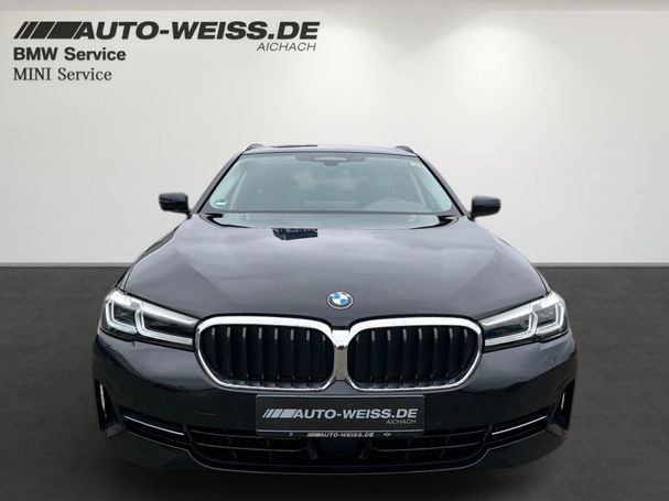 BMW 520d Touring 140 kW image number 3