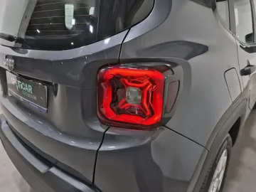 Car image 38