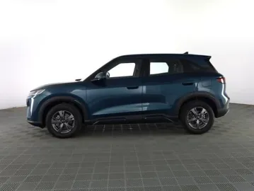 Car image 18