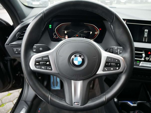 BMW 118i 100 kW image number 16