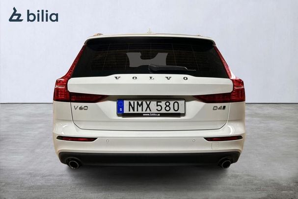 Volvo V60 D4 AWD Momentum 141 kW image number 2