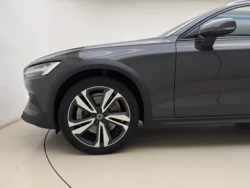 Car image 40