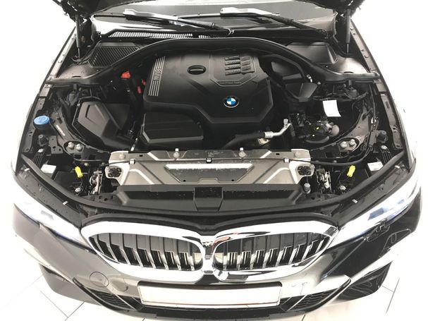 BMW 320i Touring 135 kW image number 29