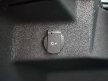 Car image 35