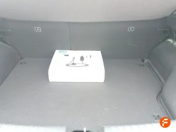 Car image 31