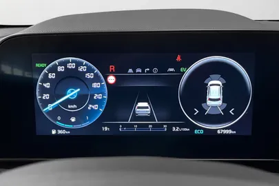 Car image 27