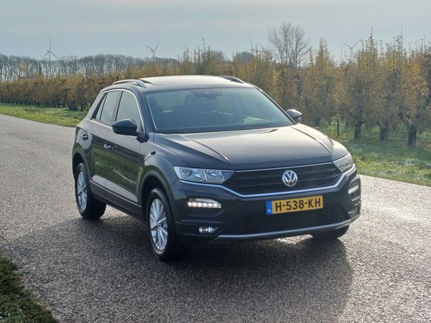 Volkswagen T-Roc 1.0 TSI Style 85 kW image number 4