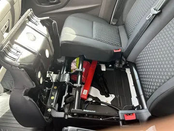 Car image 31