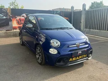 Car image 2