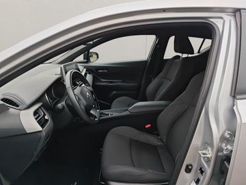 Car image 12