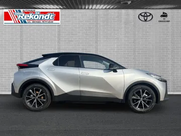 Car image 4