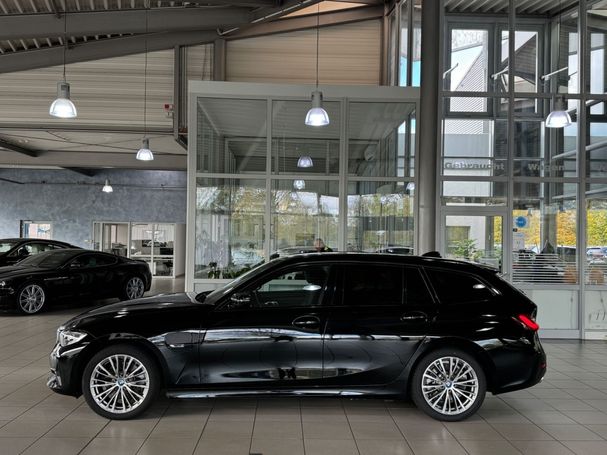 BMW 320 Touring e M Sport 150 kW image number 5