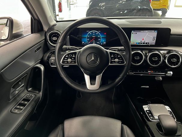 Mercedes-Benz A 220 140 kW image number 11