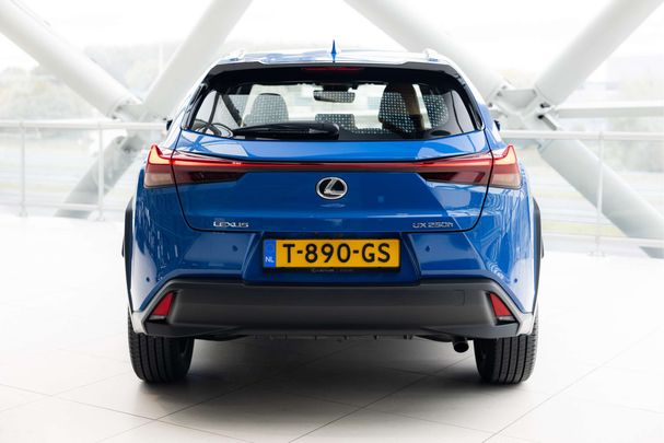 Lexus UX 250h 135 kW image number 28